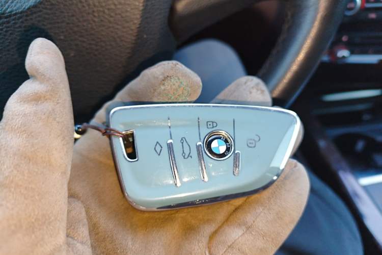 Used BMW X5 2015 xDrive28i Vehicle Key