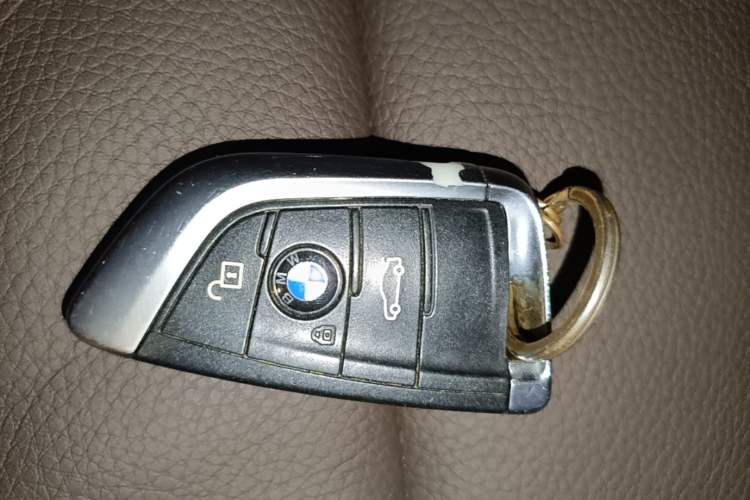 Used BMW X5 2015 xDrive28i Vehicle Key