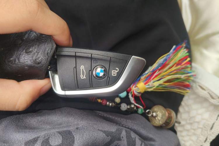 Used BMW X5 2015 xDrive28i Vehicle Key