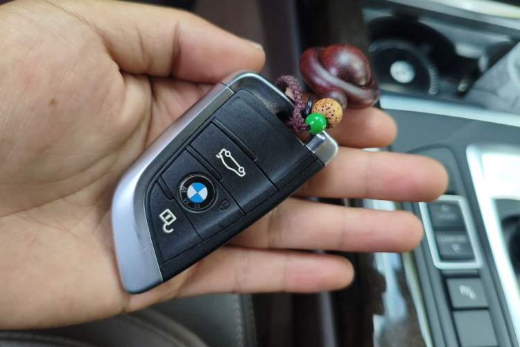 Used BMW X5 2015 xDrive28i Vehicle Key