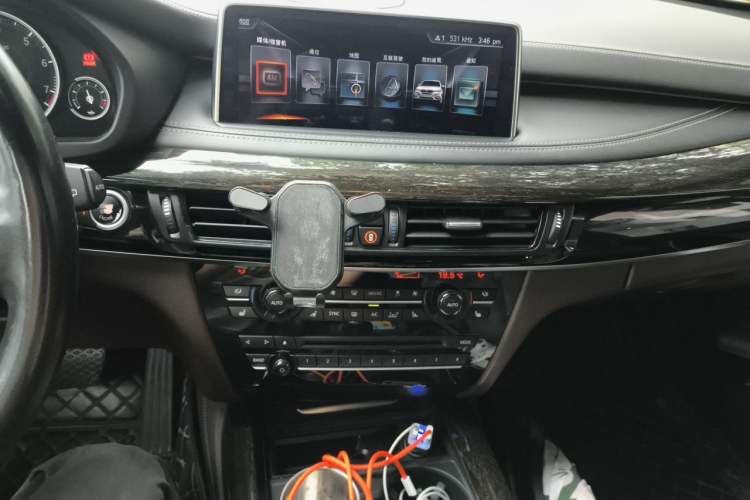 Used BMW X5  Audio And AC Panel