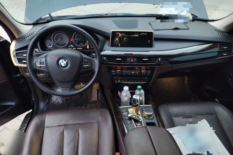 Used BMW X5  Center Console