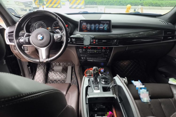 Used BMW X5  Center Console