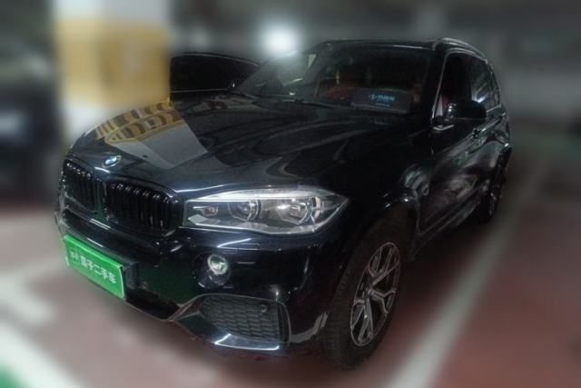Used BMW X5 BMW X5 3.0-liter gasoline, 5 seats