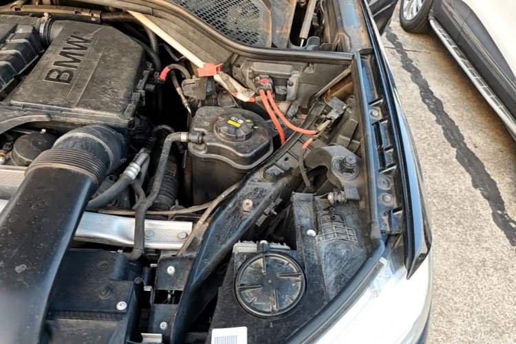 Used BMW X5 2016 xDrive35i parallel import Engine Bay Left