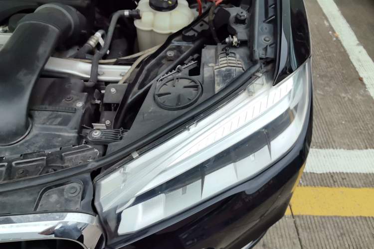 Used BMW X5 2016 xDrive35i parallel import Engine Bay Left