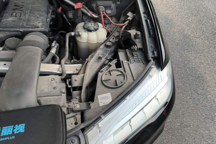 Used BMW X5 2016 xDrive35i parallel import Engine Bay Left