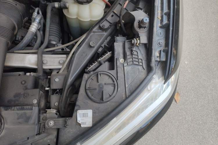Used BMW X5  Engine Bay Left