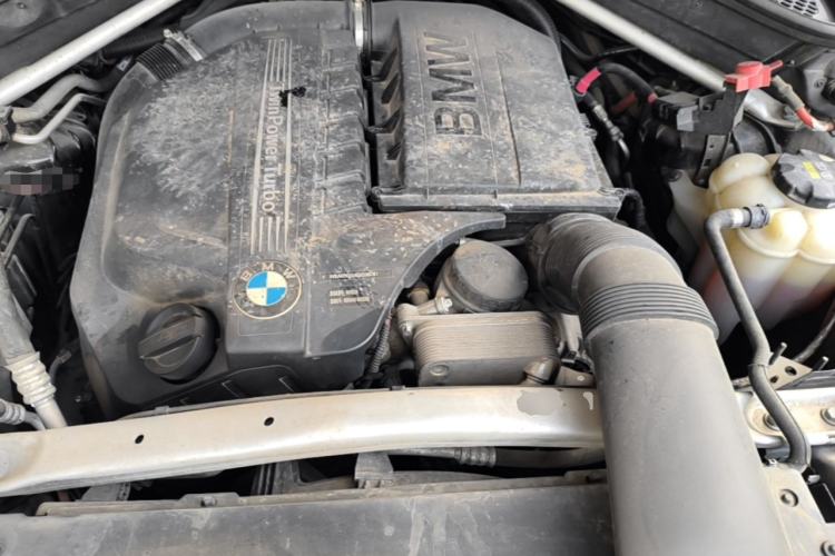 Used BMW X5 2016 xDrive35i parallel import Engine Bay