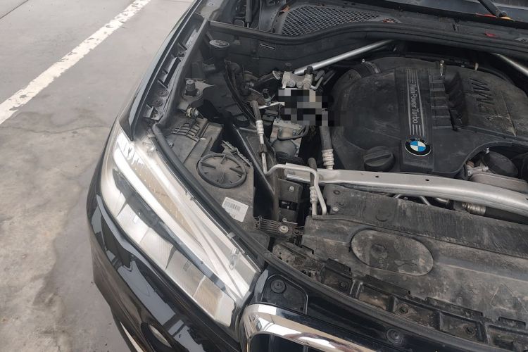 Used BMW X5 2016 xDrive35i Base Model Middle East Engine Bay Right