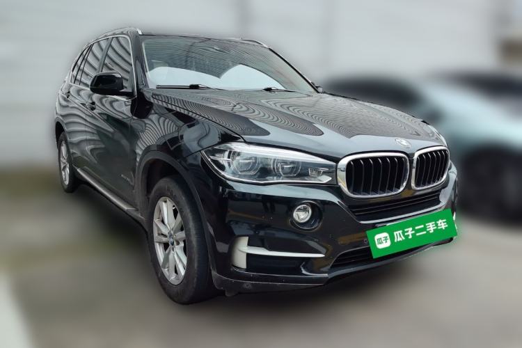 Used BMW X5 2016 xDrive35i parallel import Front Right 45 Deg