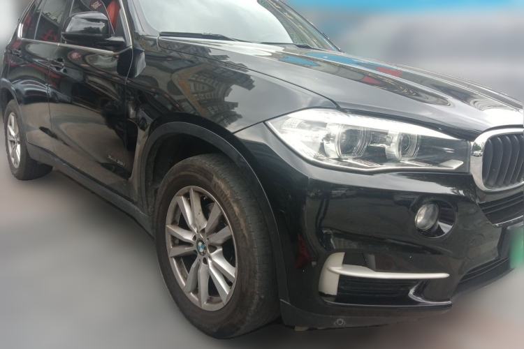 Used BMW X5 2016 xDrive35i parallel import Front Right 45 Deg