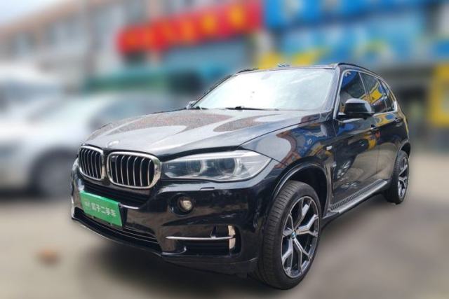 BMW X5 BMW X5 automatic, 3.0L, 5 seats مستعملة