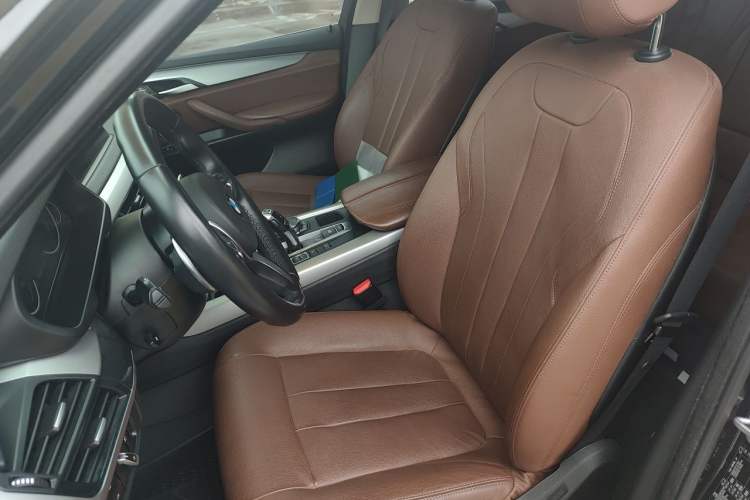 Used BMW X5 2016 xDrive35i Base Model Middle East Left Front Seat