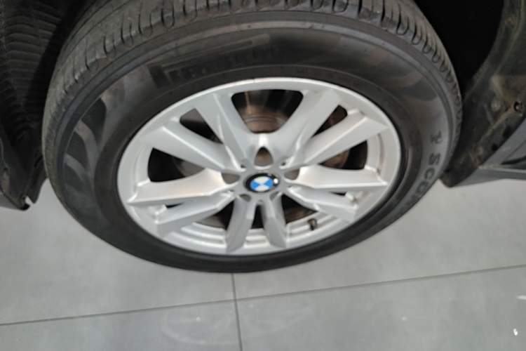 Used BMW X5 2016 xDrive35i parallel import Left Front Wheel Hub