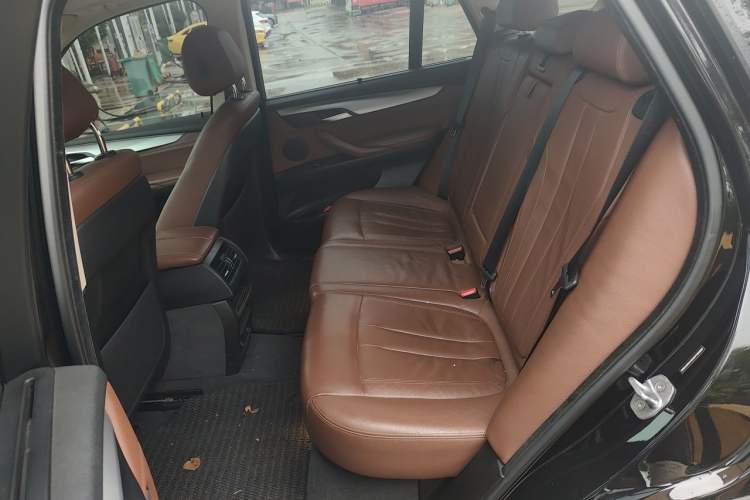 Used BMW X5 2016 xDrive35i Base Model Middle East Left Rear Seat