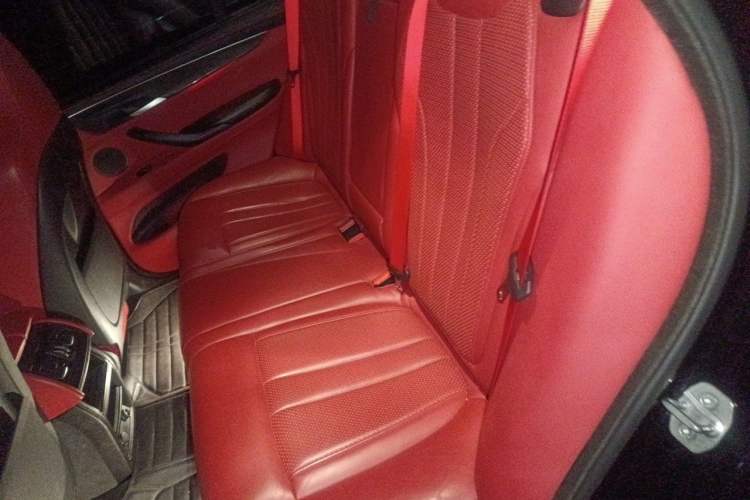 Used BMW X5  Left Rear Seat