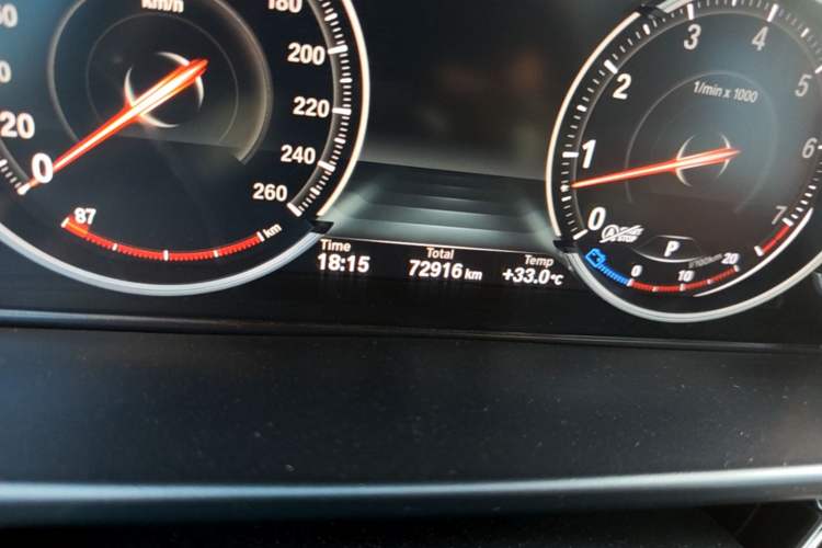 Used BMW X5 2016 xDrive35i parallel import Odometer Close Up