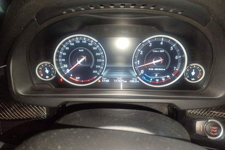 Used BMW X5  Odometer Close Up
