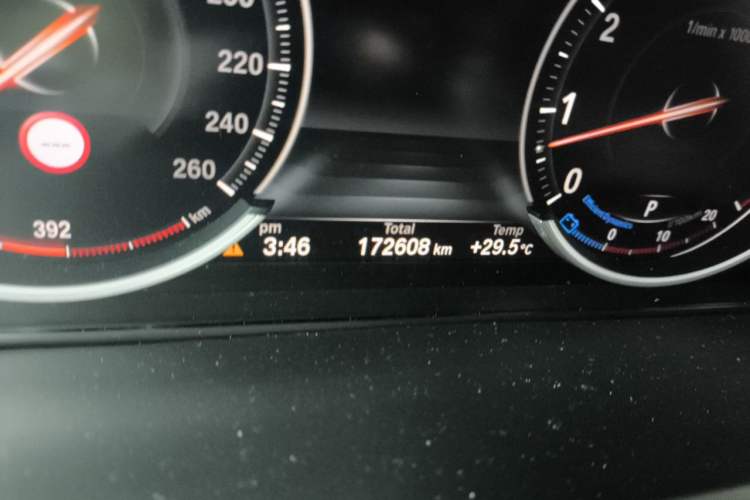 Used BMW X5  Odometer Close Up