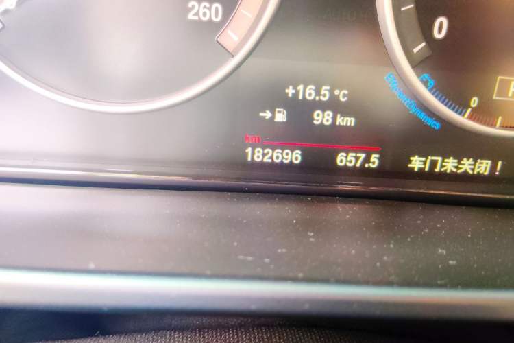 Used BMW X5  Odometer Close Up