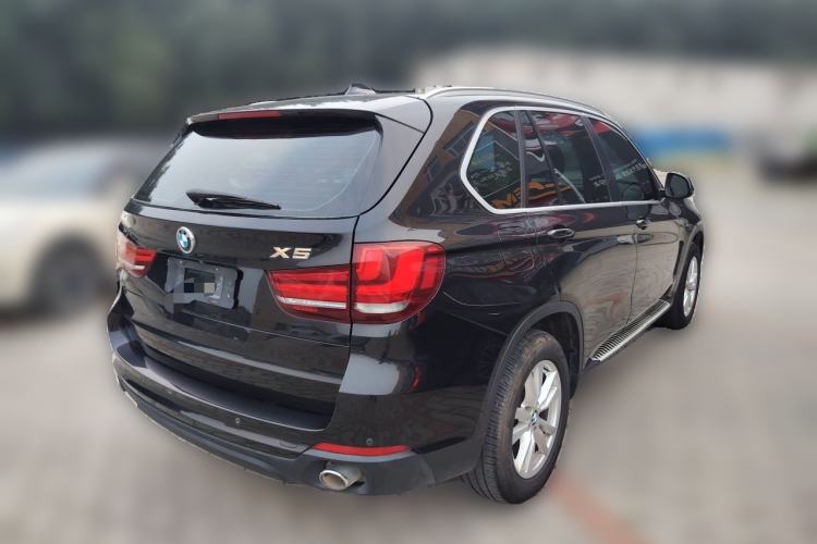 Used BMW X5  Rear Right 45 Deg