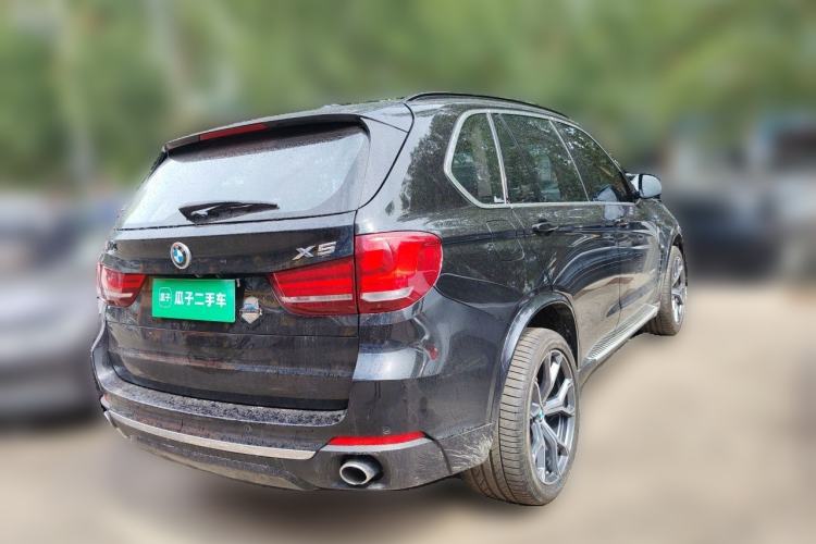 Used BMW X5  Rear Right 45 Deg