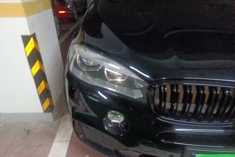 Used BMW X5  Right Front Headlight