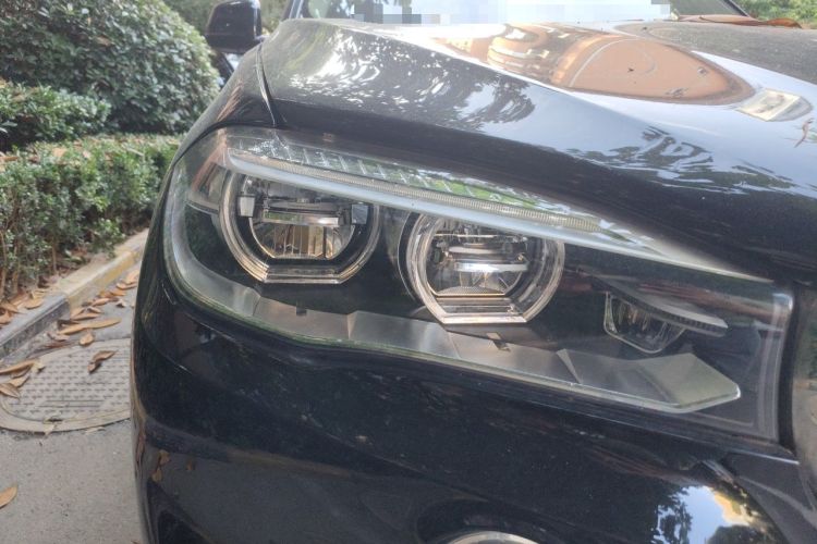 Used BMW X5  Right Front Headlight