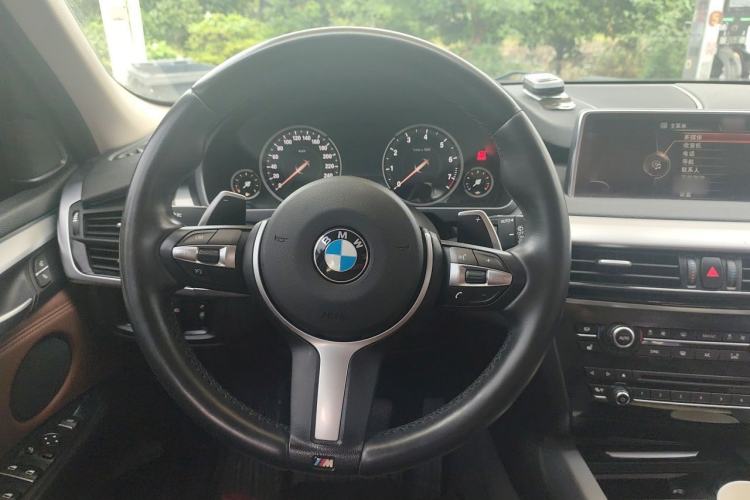Used BMW X5 2016 xDrive35i Base Model Middle East Steering Wheel