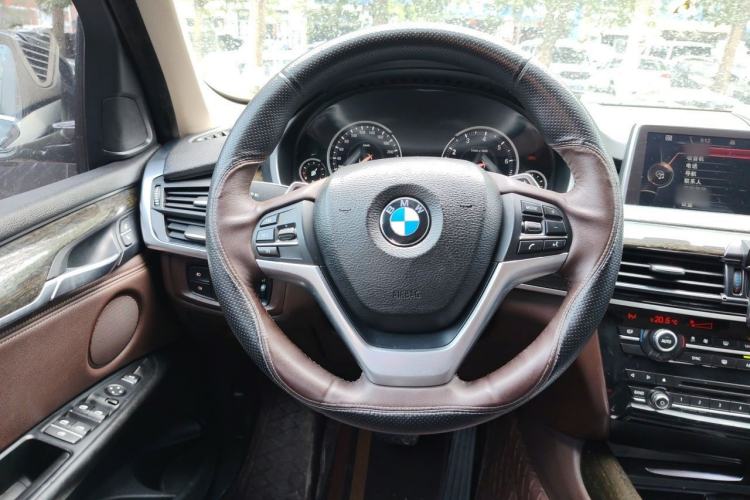 Used BMW X5  Steering Wheel