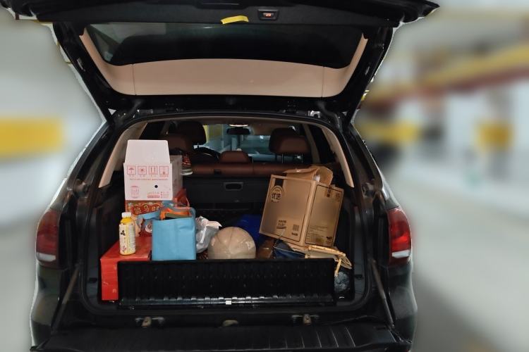 Used BMW X5  Trunk