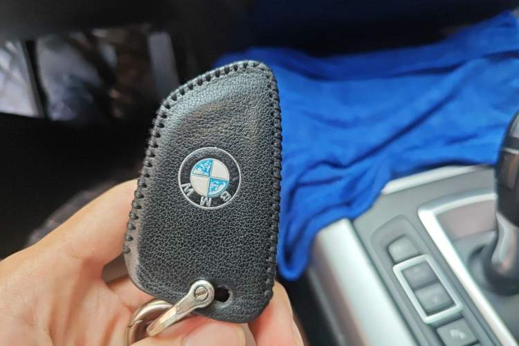 Used BMW X5  Vehicle Key