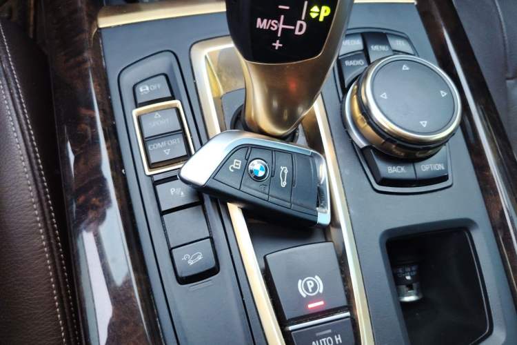 Used BMW X5  Vehicle Key
