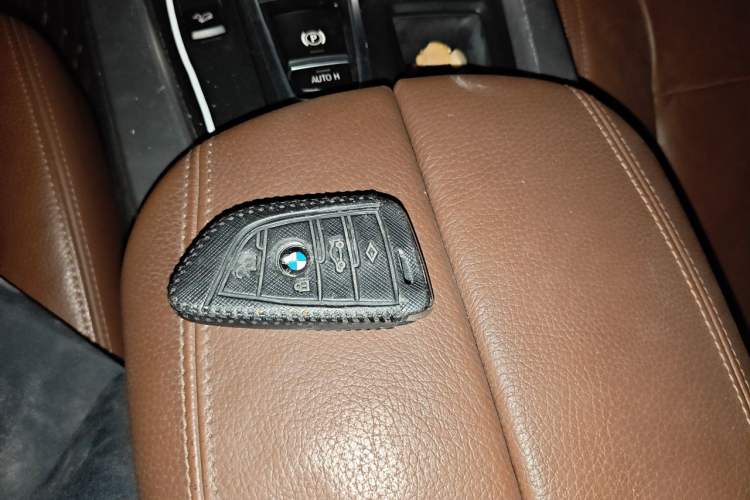 Used BMW X5  Vehicle Key