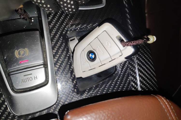 Used BMW X5  Vehicle Key