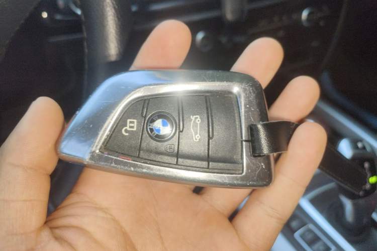 Used BMW X5  Vehicle Key