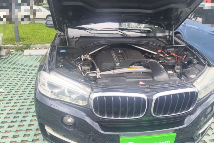 Used BMW X5  Engine Bay Right