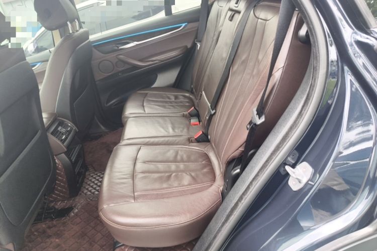 Used BMW X5  Left Rear Seat