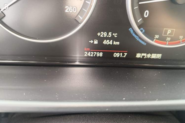 Used BMW X5  Odometer Close Up