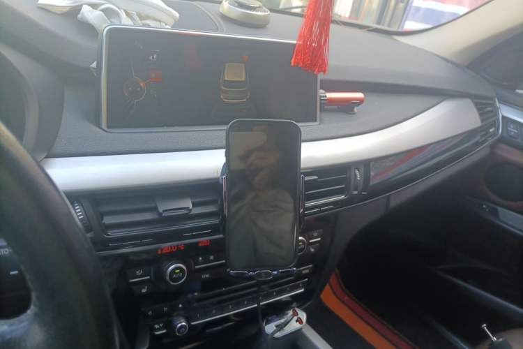 Used BMW X5  Audio And AC Panel