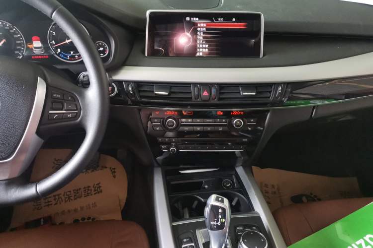 Used BMW X5 2016 xDrive35i parallel import Audio And AC Panel