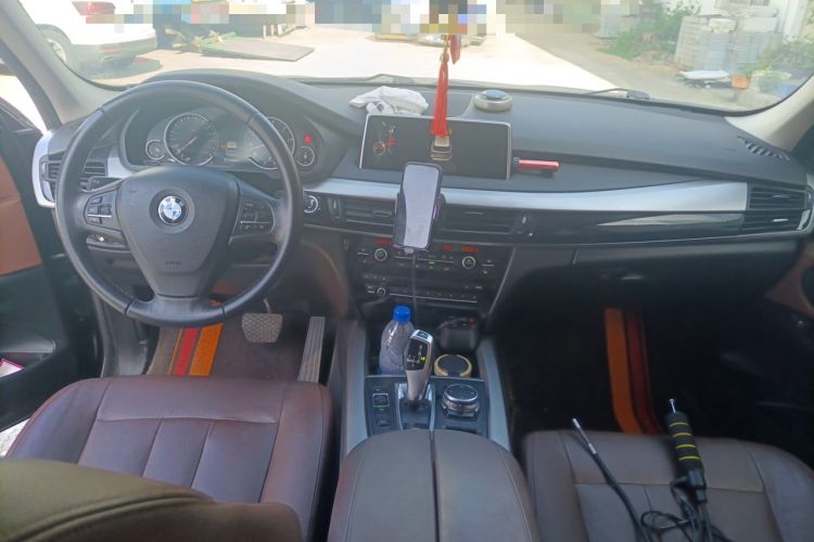 Used BMW X5  Center Console