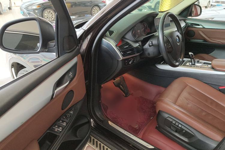 Used BMW X5 2016 xDrive35i Base Model Middle East Driver Seat