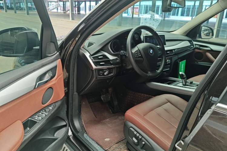 Used BMW X5 2016 xDrive35i Base Model Middle East Driver Seat