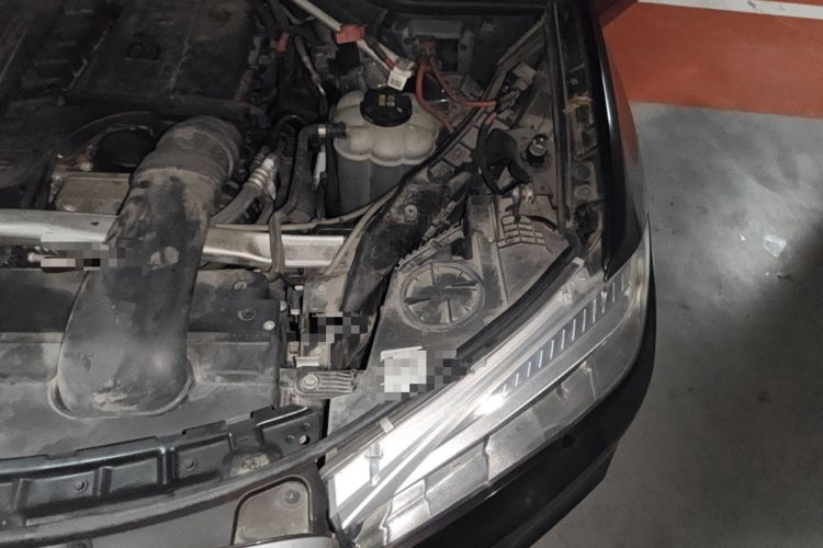 Used BMW X5 2016 xDrive35i parallel import Engine Bay Left