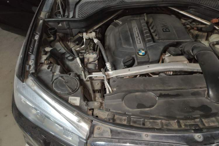 Used BMW X5  Engine Bay Right