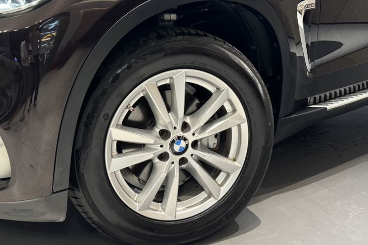 Used BMW X5 2016 xDrive35i Base Model Middle East Exterior 10