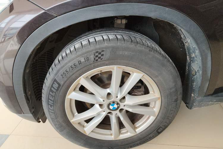 Used BMW X5 2016 xDrive35i Base Model Middle East Exterior 2