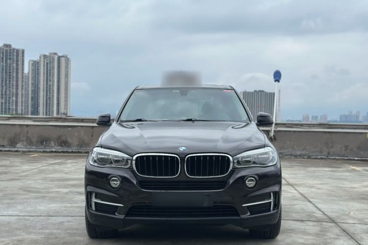 Used BMW X5 2016 xDrive35i Base Model Middle East Exterior 2